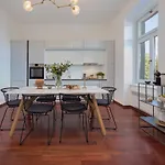 Luxury Seaview Apartment, New Aircons In Daire Opatija