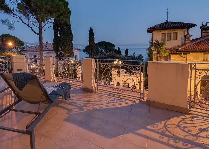 Luxury Seaview Apartment, New Aircon Heating شقة أوباتيا