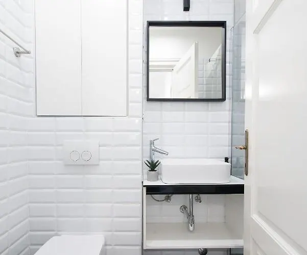 Luxury Seaview Apartment, New Aircon Heating * Опатия